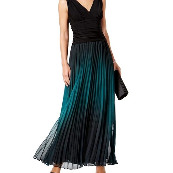fashion new Other - Fashion  Black and Green Pleated Maxi Gown